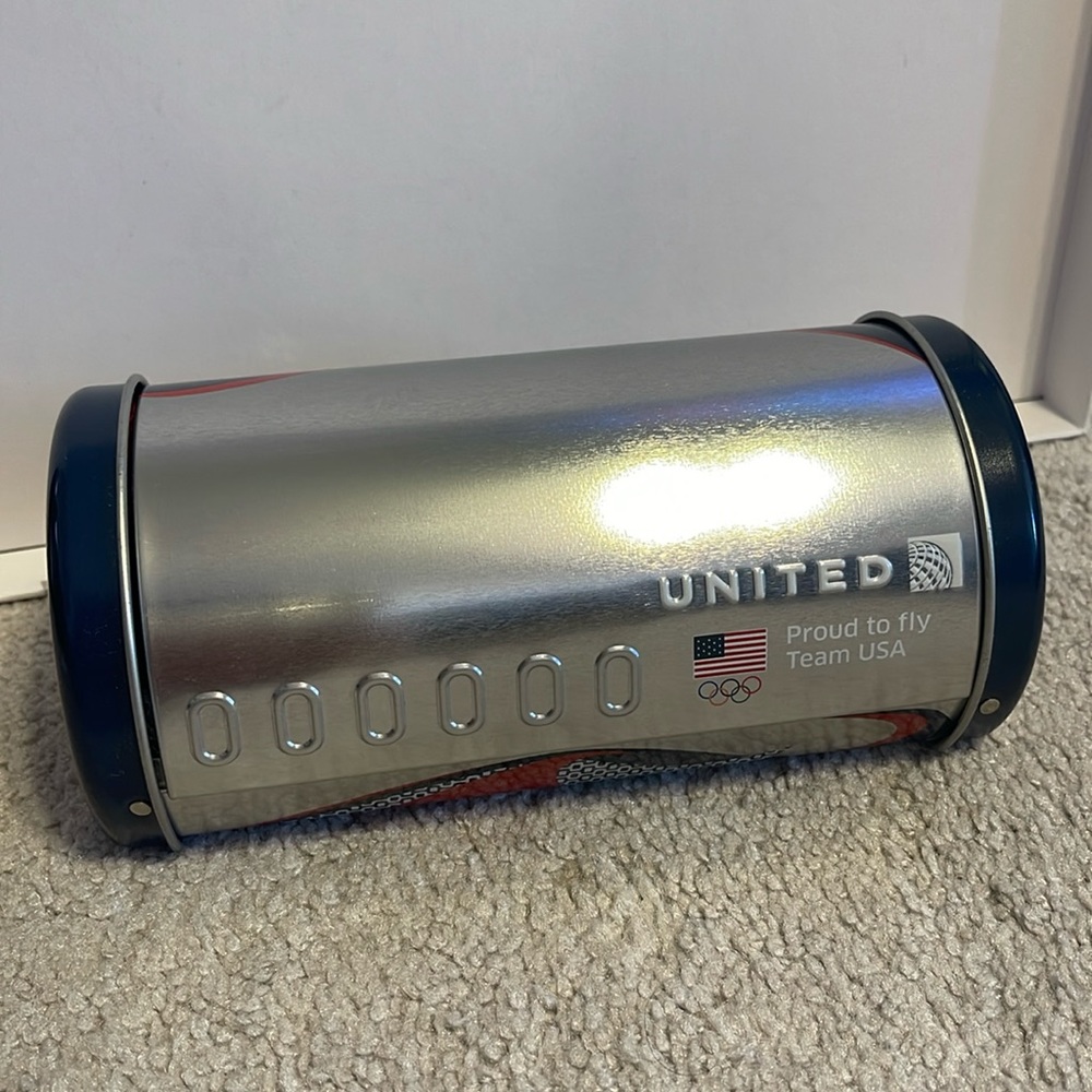United Airlines Team USA Olympics Amenity Kit
